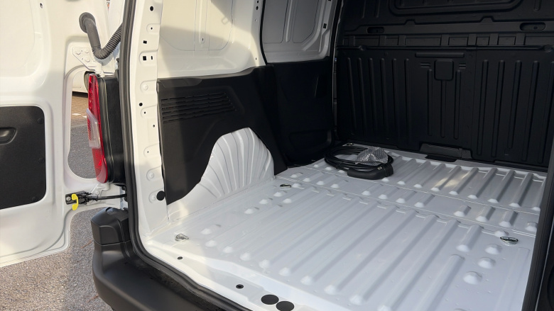 Vauxhall Combo Cargo Combo Electric 100kW Prime 52kWh H1 Van Auto